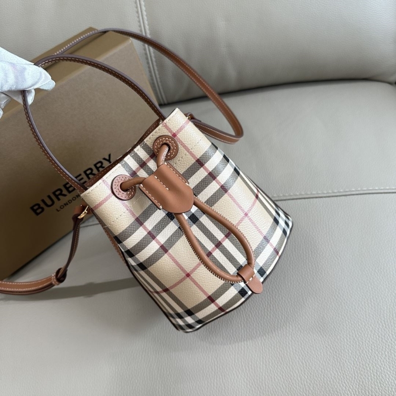 Bv*b*rry bucket bags